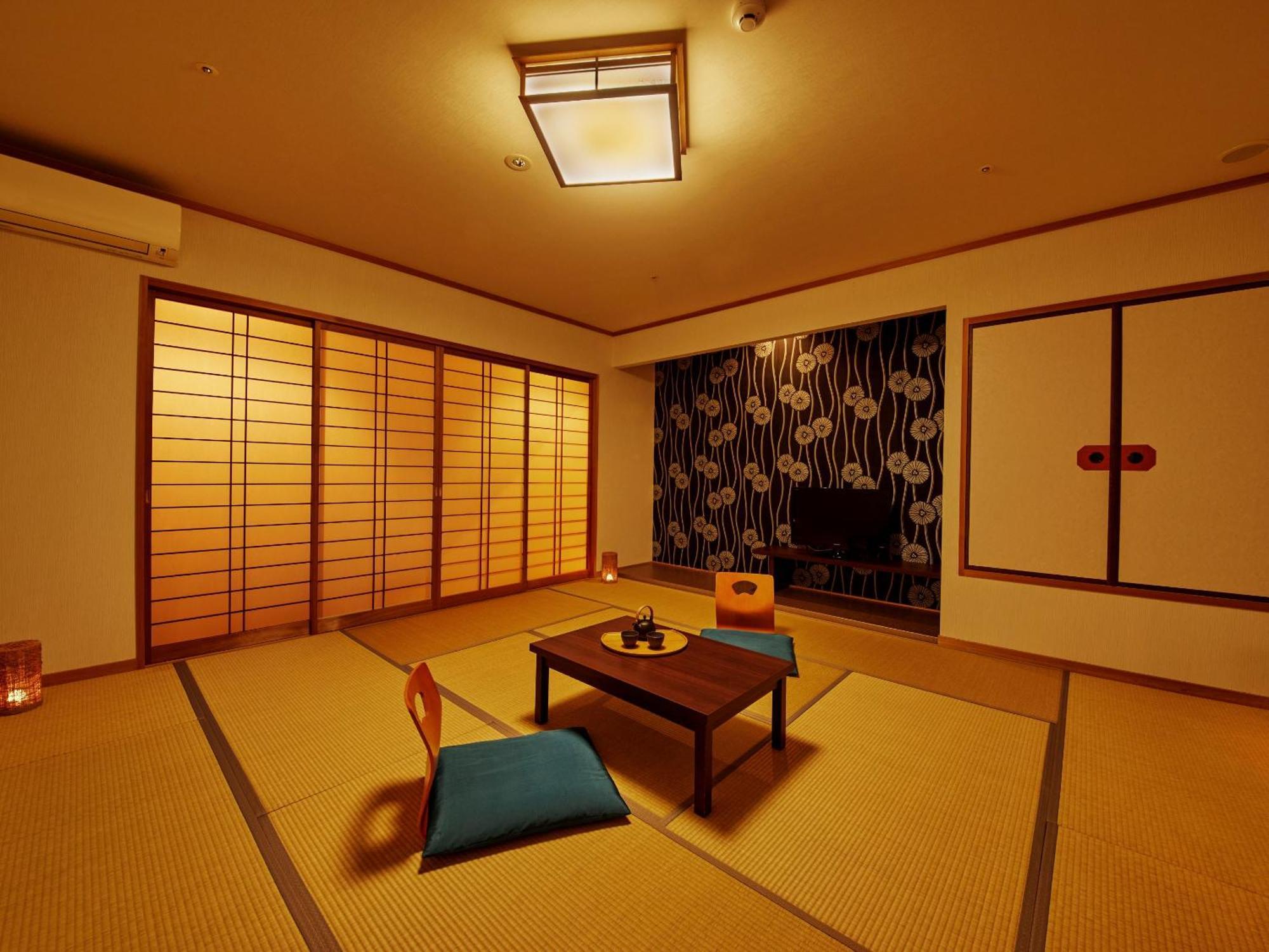 Ooedo Onsen Monogatari Premium Seiunkaku 3* 芦原市