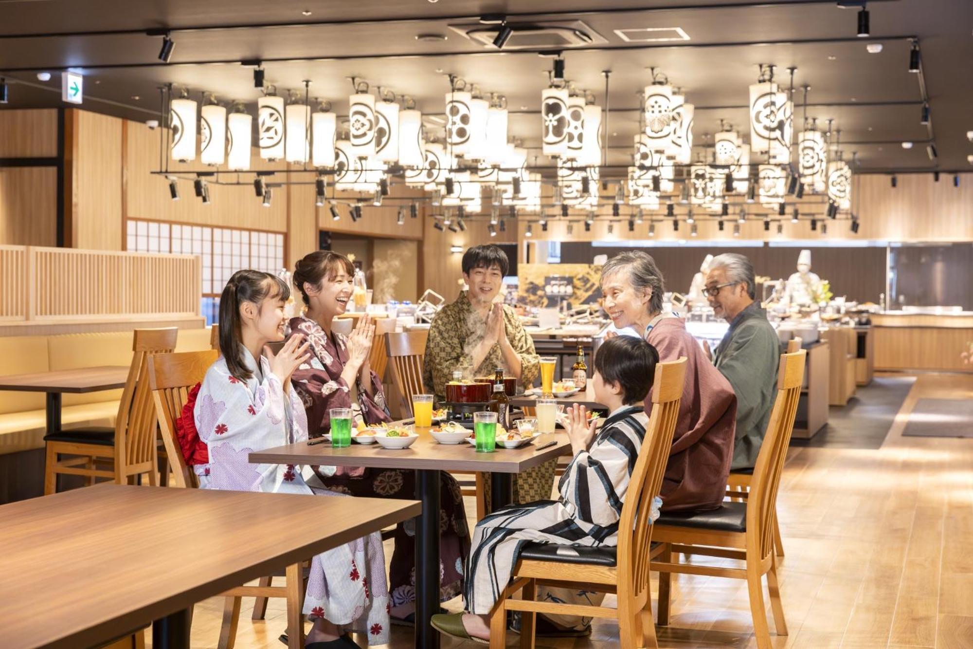 Ooedo Onsen Monogatari Premium Seiunkaku 传统日式旅馆 3*